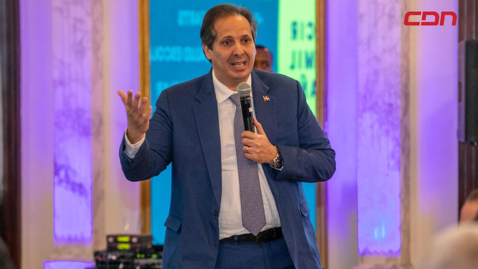 Gobierno presenta avneces en la salud