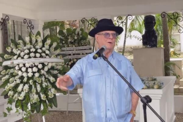 Hipólito Mejía rompe el silencio en el aniversario del natalicio de Peña Gómez