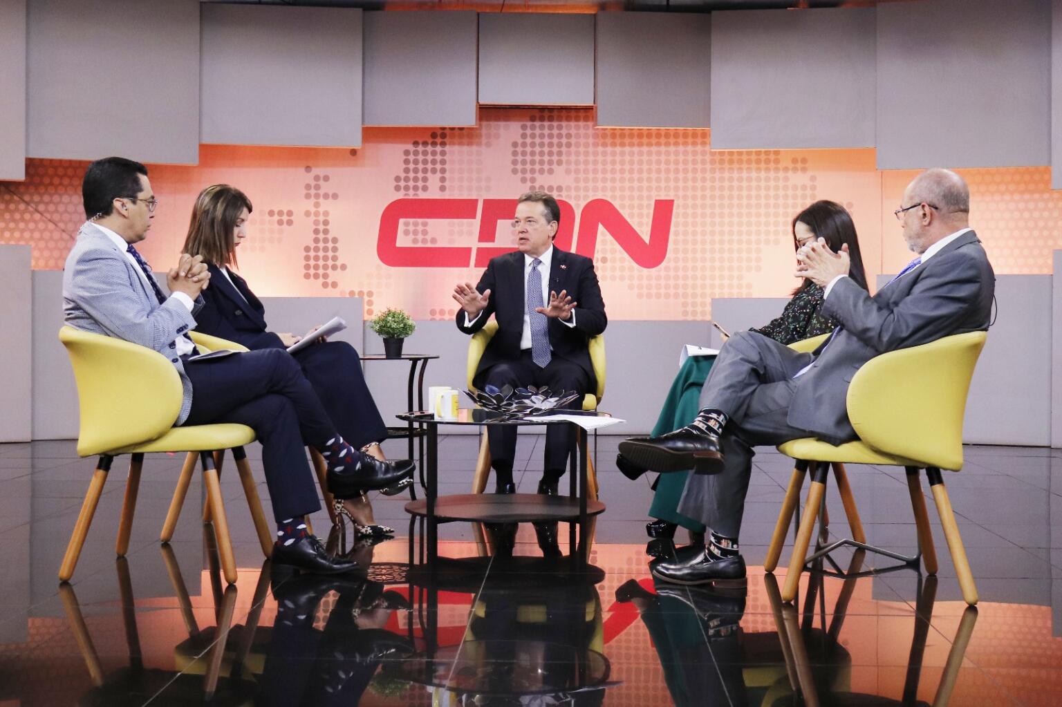 “En cualquier sociedad el mayor tejido económico es el de las mipymes”, destacó Bisonó / foto: Félix de la Cruz