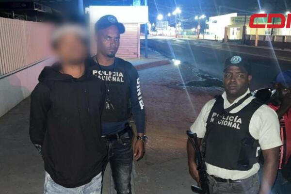 El joven detenido reposnden al nombre de Radelis Sena de Jesús, alias “Chema” o “Chemita”. 