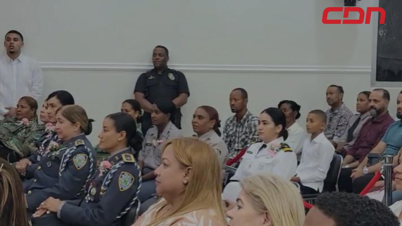 La UTECO rinde homenaje a mujeres militares y policías