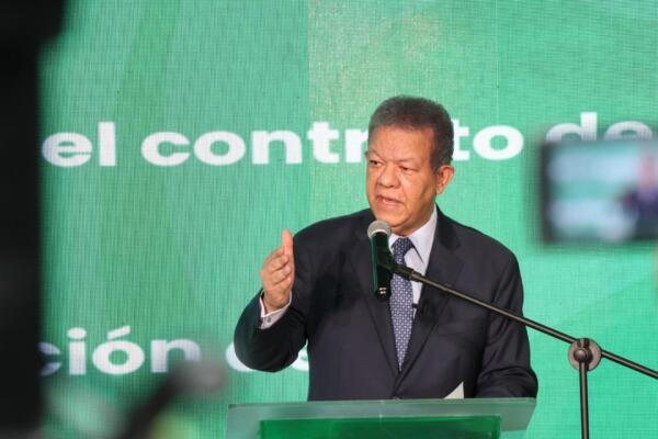 Leonel Fernández acusa al PRM de incumplir promesas y gobernar para las élites
