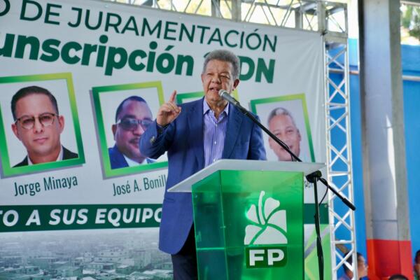 Leonel Fernández, presidente del partido Fuerza del Pueblo (FP)