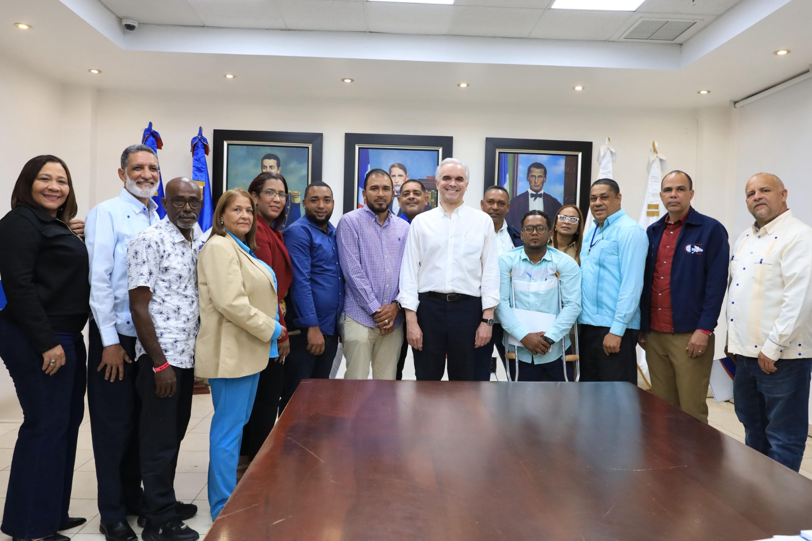 Minerd y ADP acuerdan reanudar docencia en las provincias Duarte y Hermanas Mirabal