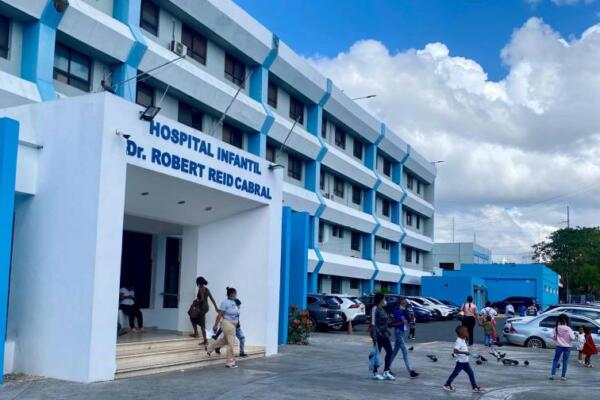 Niña quemada por adolescente es trasladada a Cuidados Intensivos