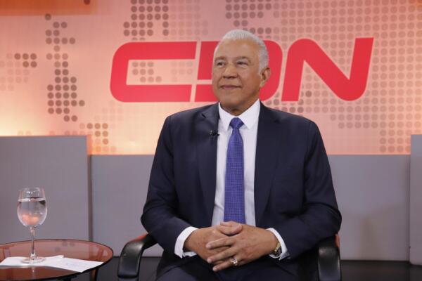 El ministro Administrativo de la Presidencia, Andrés Bautista, expresó que el PRM tiene convertirse en un partido “que funcione y gobierne” / fotos: Danny Polanco