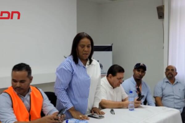 En Bonao coordinan plan para reducir accidentes de tránsito. 
