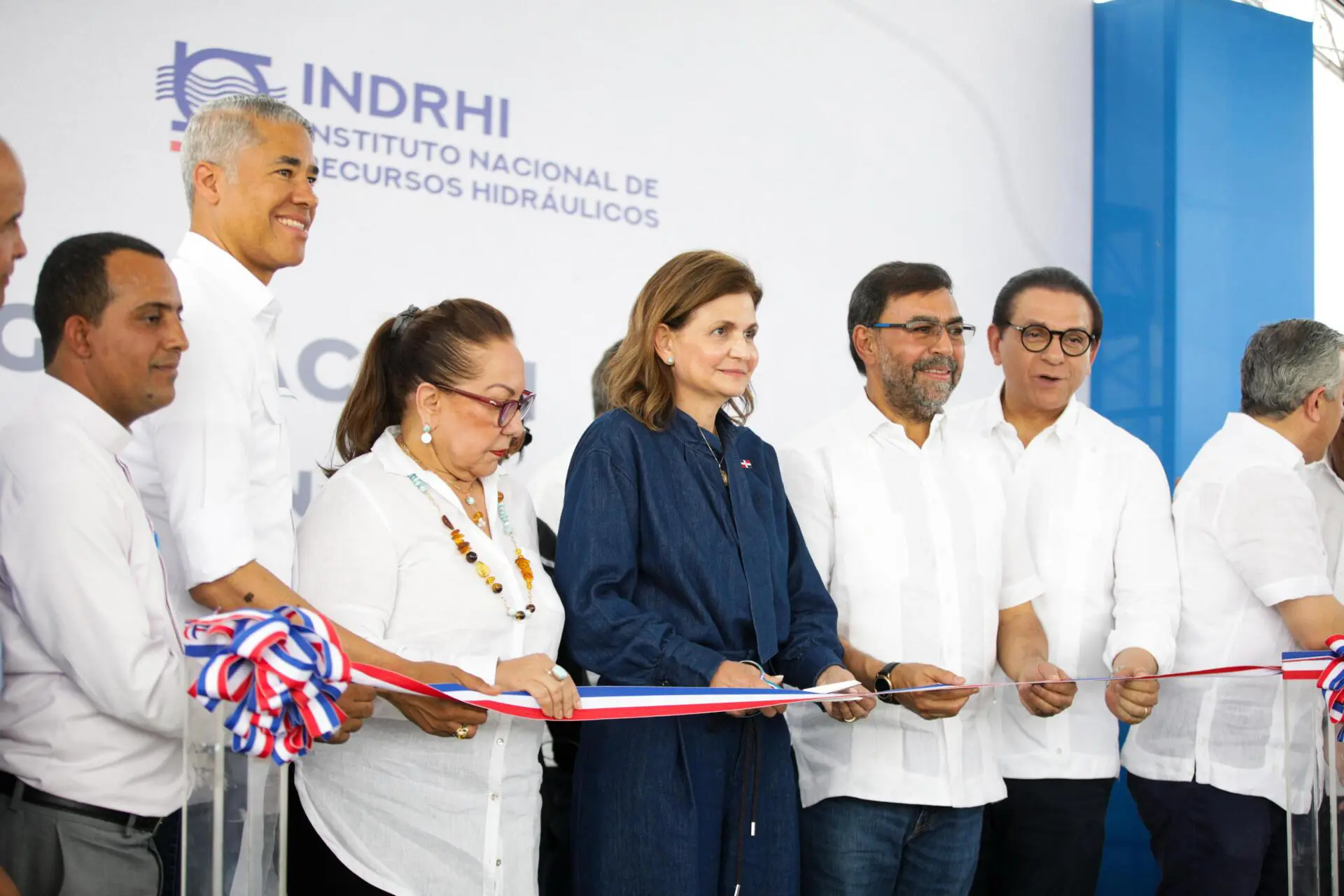 Raquel Peña afirma garantizar el acceso al agua y la educación es fundamental para el desarrollo del país