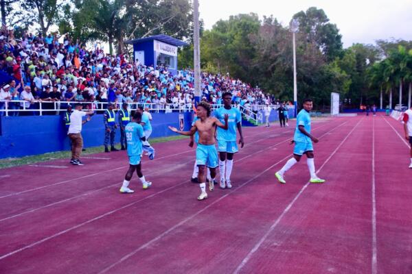 Salcedo FC celebra el gol en contra de Jarabacoa FC en la jornada tres de la Copa LDF 2025
