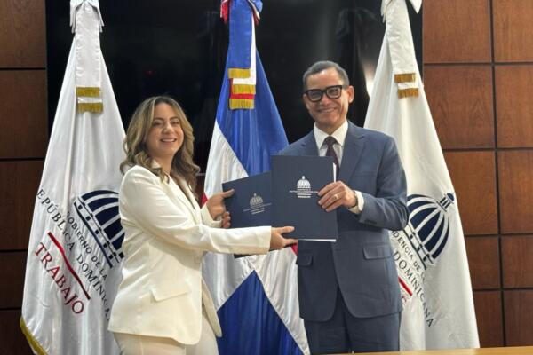 Firman convenio para insertar 35 mil jóvenes vulnerables en el mercado laboral. (foto,fuente externa)