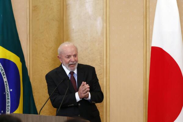 El presidente brasileño, Luiz Inácio Lula da Silva, habla durante una conferencia de prensa en el último día de su visita de Estado a Japón, en Tokio, Japón, el 27 de marzo de 2025. EFE/EPA/FRANCK ROBICHON