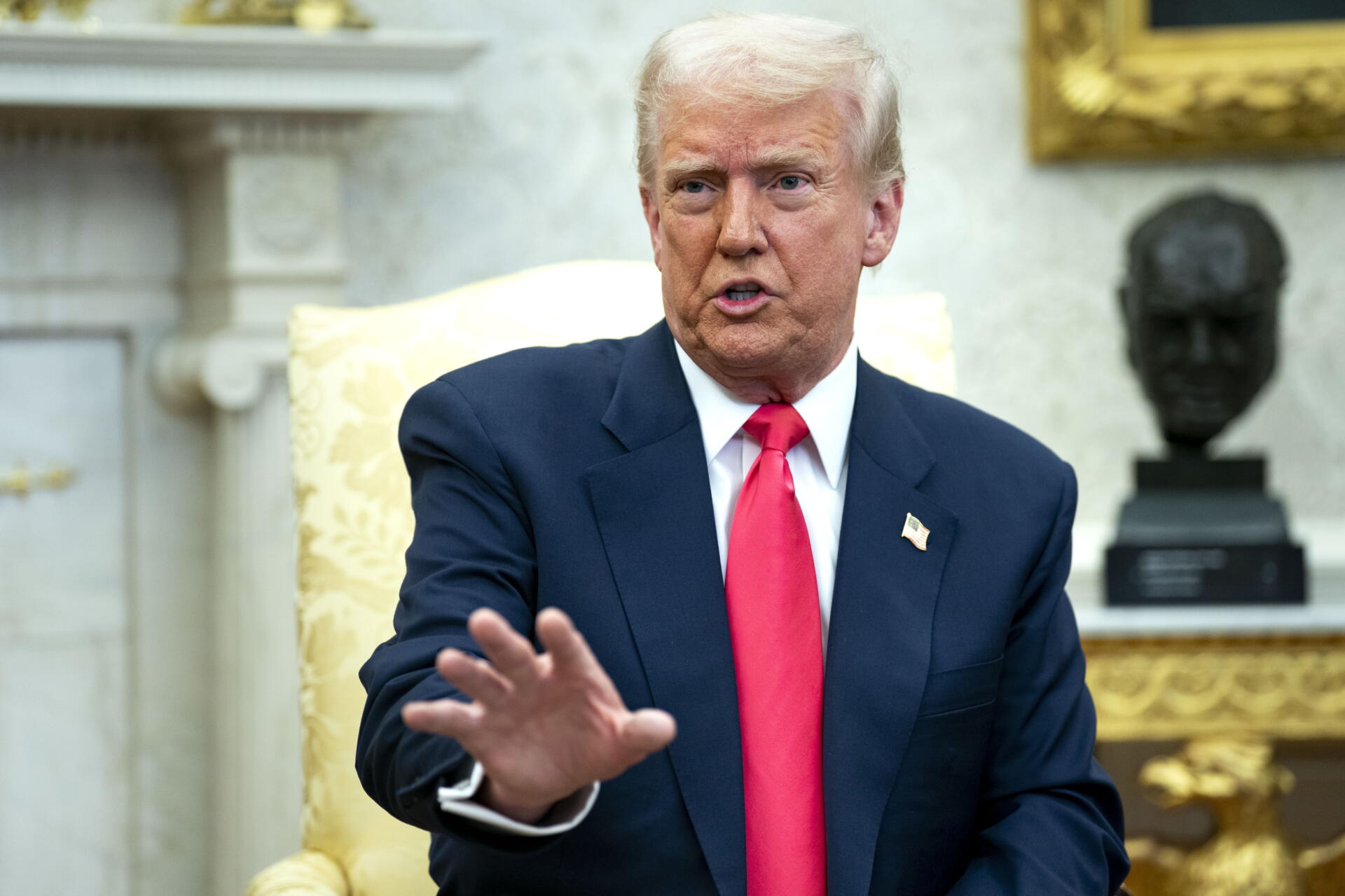 Putin acuerda con Trump un alto el fuego parcial y pide cortar la asistencia a Kiev