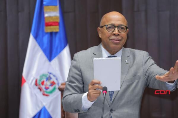 Pacheco insta a diputados a respetar posturas sobre el Código Penal. (foto, fuente externa)