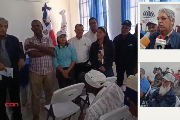 Autoridades de Medio Ambiente, el Indhri y otras instituciones del Gobierno se reunieron con productores. Foto: Fuente externa  