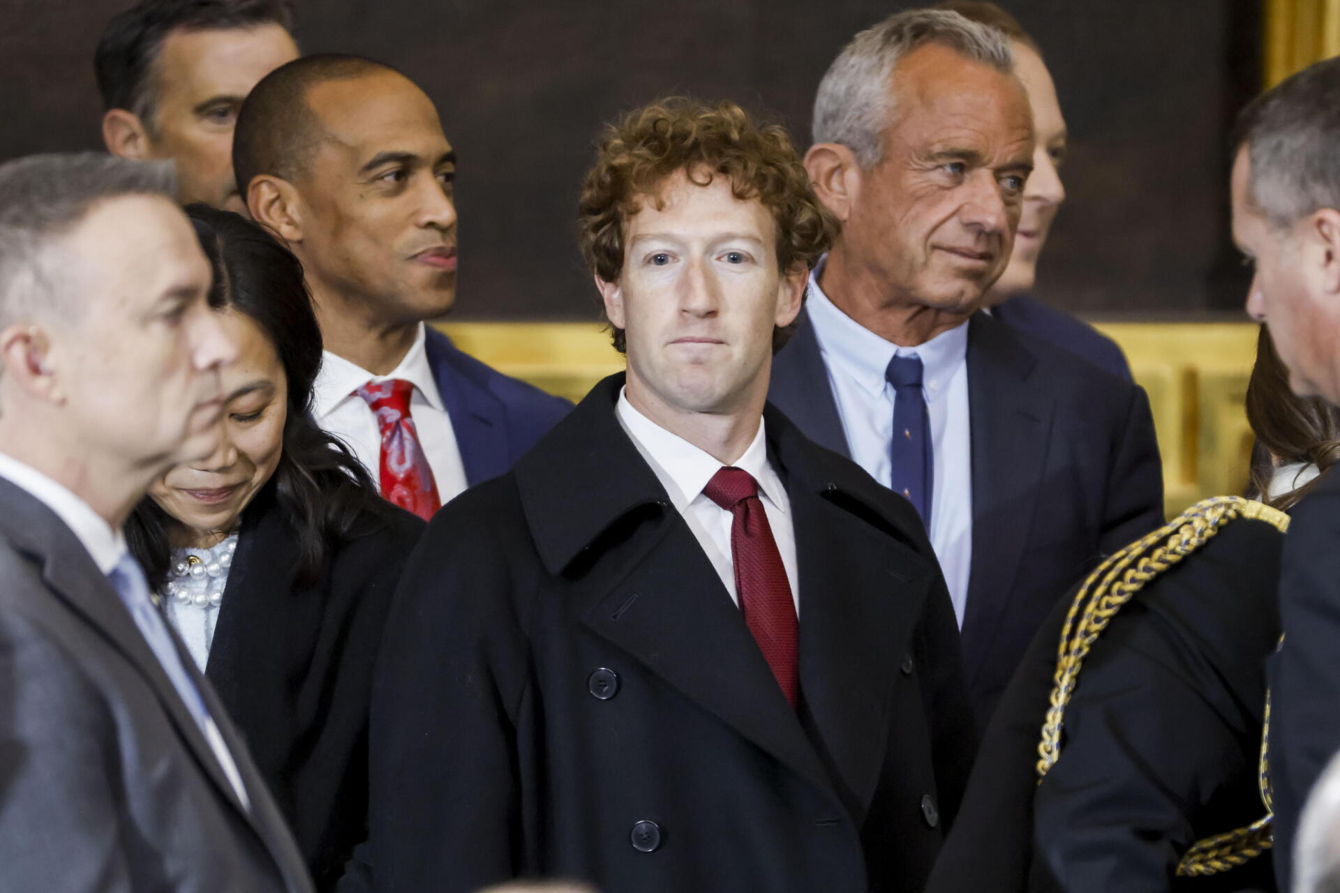 Zuckerberg visita la Casa Blanca cuando la UE podría atacar a las tecnológicas por los aranceles de Trump