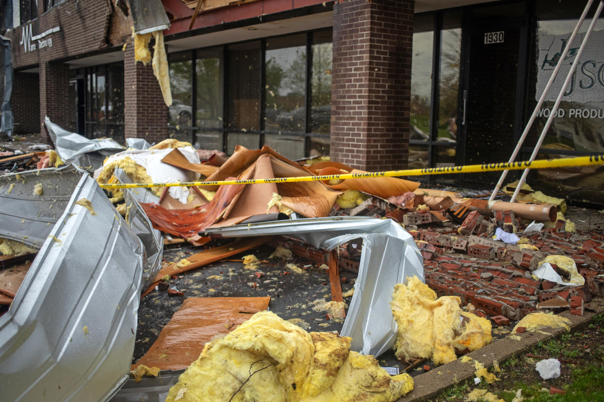 Tormentas, inundaciones y tornados dejan al menos 16 muertos en Estados Unidos