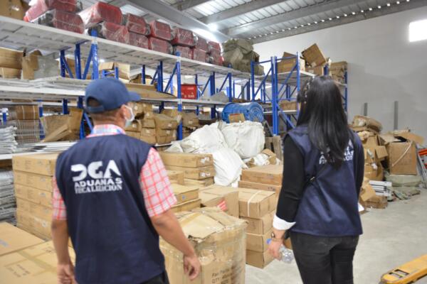 Las tiendas inspeccionadas fueron  “Mi Gusto” y “Me HOME”