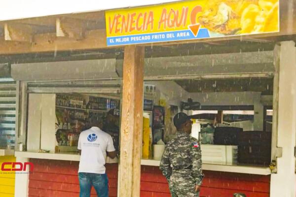 Pro Consumidor cerrará comercios en Boca Chica por incumplir normas. (foto, fuente externa)