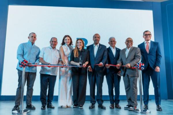 Banco de Reservas y la Alcaldía del Distrito Nacional inauguraron la Plaza Santo Domingo.