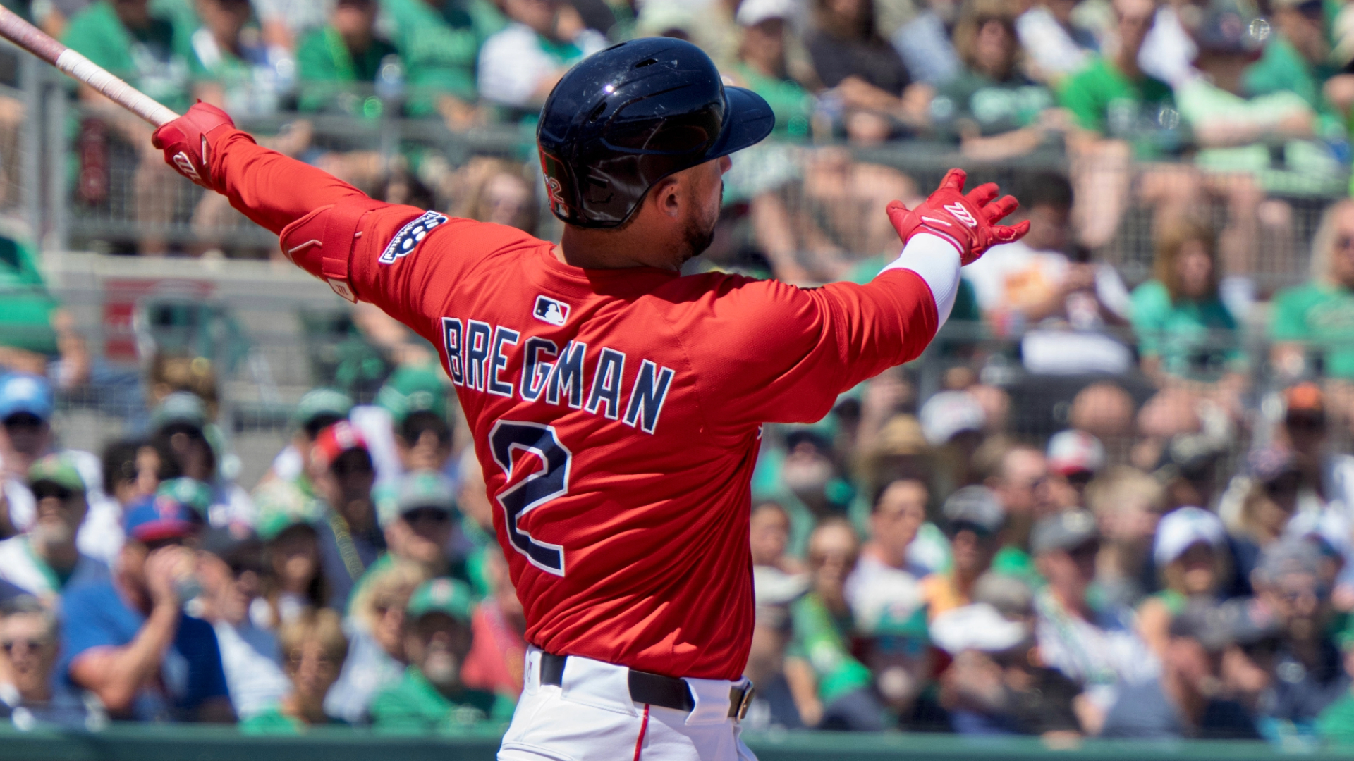 Bregman, tercera base de Boston, se fue a lo profundo en la primera entrada para sus primeras carreras impulsadas de la temporada.