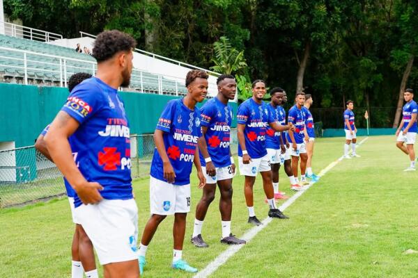 La Máquina Azul, que viene de ganar su más reciente compromiso al sorprender a Jarabacoa en su casa 0-1, acumulan 13 puntos gracias a 3 victorias, 4 empates y una sola derrota. 