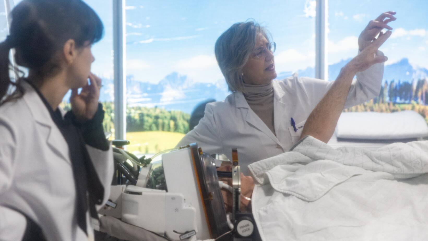 Avances médicos reducen los síntomas del Párkinson sin cirugía con tecnología HIFU