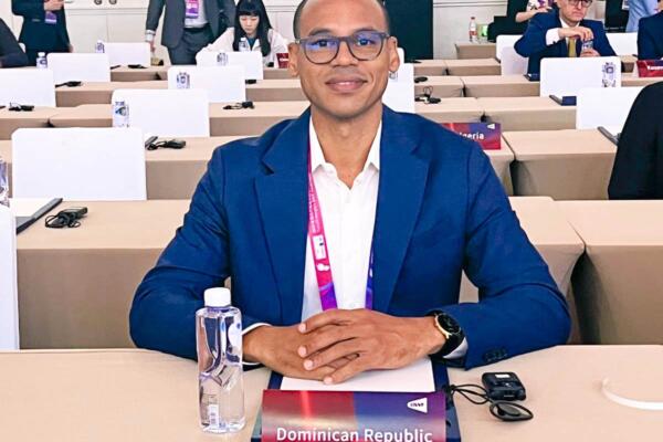 En otro orden, el presidente de la FEDOBAD informó que se encuentra en China “ampliando las relaciones estratégicas y haciendo networking importante para el desarrollo efectivo de nuestra disciplina en el país y continuar con la mejora permanente a fin de lograr los objetivos que tenemos trazados”.