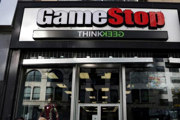 La cadena minorista de videojuegos GameStop logró disparar las acciones y desafió a grandes fondos de cobertura que apostaban a su caída. Foto: Fuente Externa