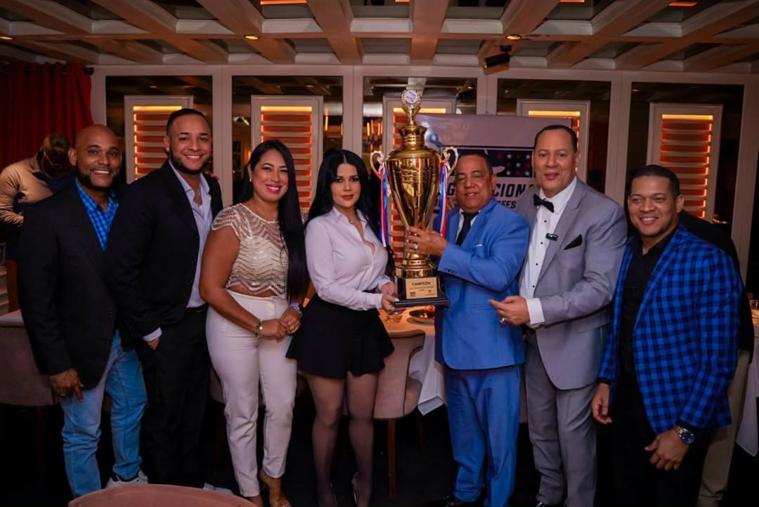 Los profesionales que se encargarán de la narración, comentarios, voz comercial y entrevistas son Juanfrank Kranwinkell, José Luis Montilla, Cristian Rojas, Santos Peralta, Penny Báez, Karen Ozuna y Hecmary Ugarte.