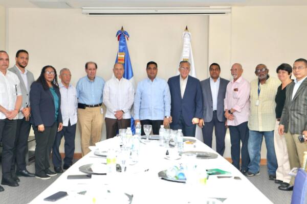 Cruz resaltó el ambiente de colaboración entre “las cuatro patas de la mesa” que debe dirigir el montaje de la justa que celebra los 100 años de estos juegos, los más longevos entre los eventos multidisciplinarios regionales en todo el mundo.