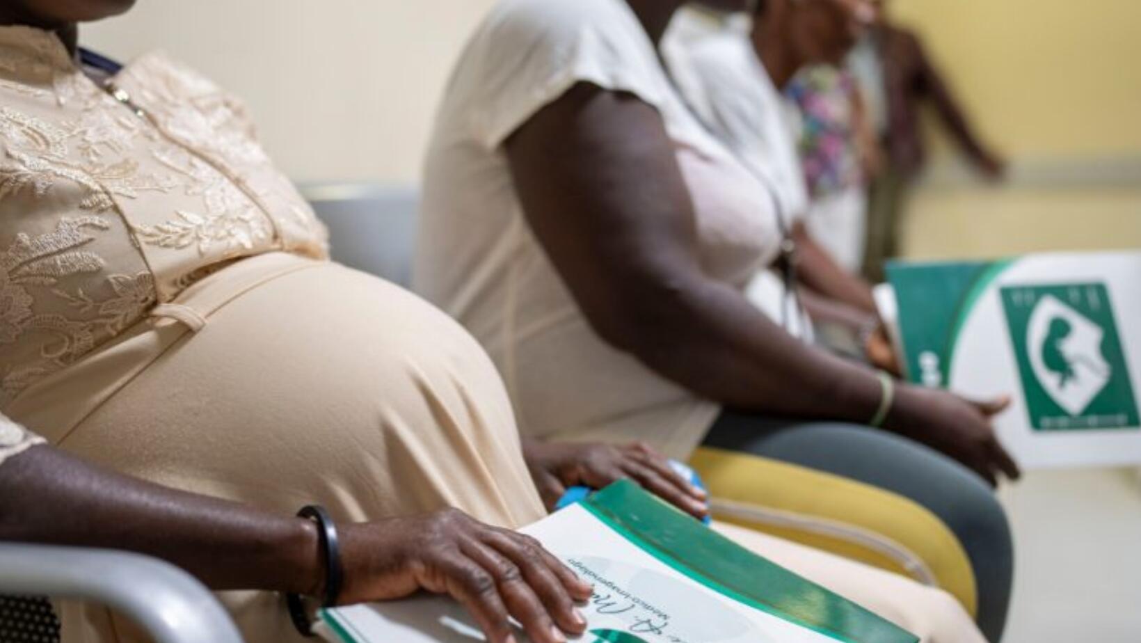 Nuevas medidas migratorias en hospitales entrarán en vigencia este lunes