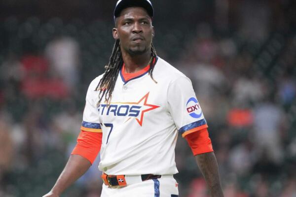 Los Astros también llamarán al lanzador izquierdo Bennett Sousa desde Triple-A Sugar Land para reemplazar a Rafael Montero en el roster activo. 