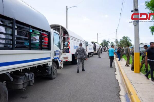 Denuncian presunto maltrato a ciudadanos haitianos durante redadas migratorias. (Foto, fuente externa)