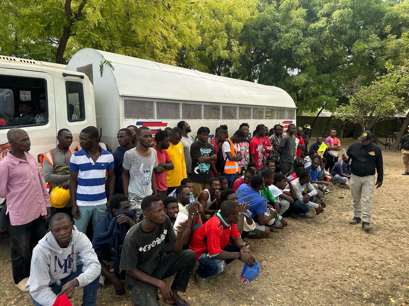 DGM detiene 98 extranjeros indocumentados en operativos migratorios en SDO y Puerto Plata