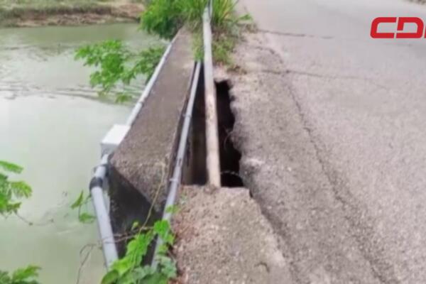 Temor en Sabaneta de Yásica por deterioro de puente. 