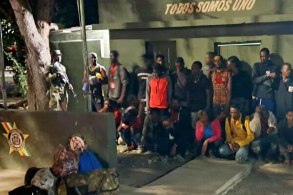 Ejército intercepta a 26 haitianos indocumentados en Monte Cristi.