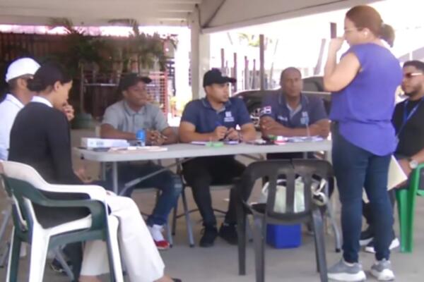La Fiscalía del Distrito Nacional realiza la entrega de pertenencias de valor y vehículos a los familiares de la tragedia en Jet Set.
