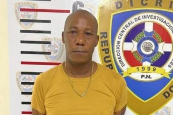 Detienen haitiano que se hacía pasar por cónsul de Brasil y ofrecía visados a cambio de dinero.