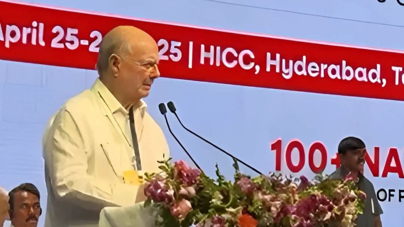 El expresidente Hipólito Mejía en el Congreso Mundial de la Alianza Progresista invitó a que el mundo siga construyendo valores progresistas.