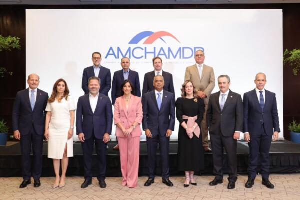 Ministro Joel Santos: energía térmica incrementa un 54 % de la capacidad instalada del SENI para 2028.