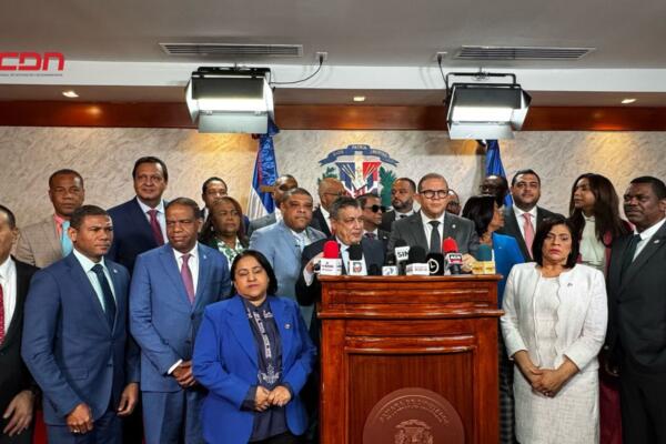 Oposición solicita interpelación a Faride Raful y al director de la Policía Nacional. (foto, fuente externa)
