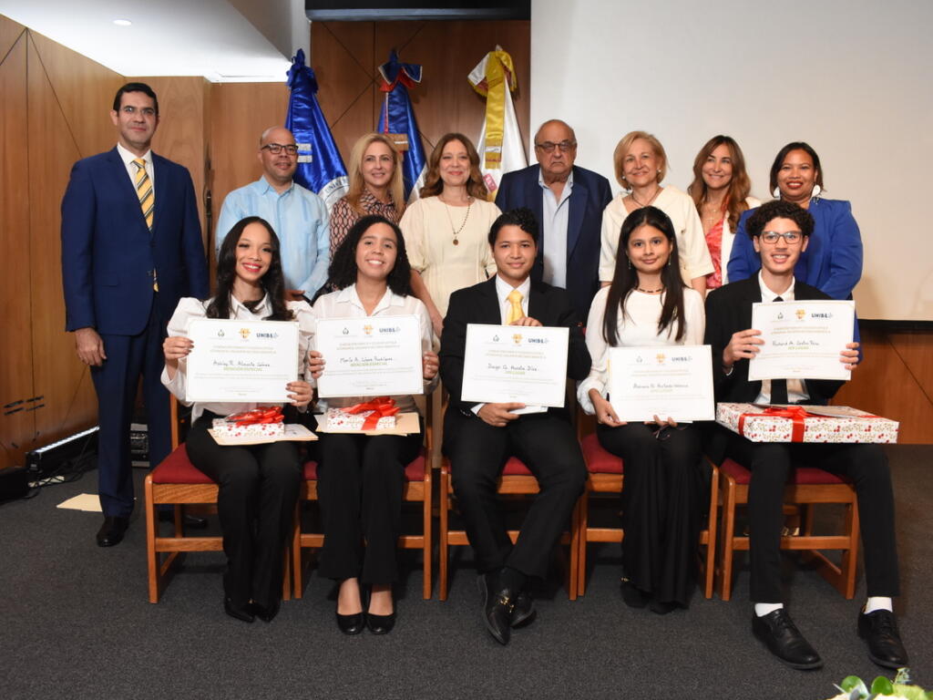Celebran 4ta edición de Premios de Oratoria Alejandro Farach Cruz