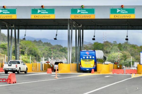 RD Vial pone en marcha moderno peaje en el km 32 de la autopista Duarte. (foto, fuente externa)
