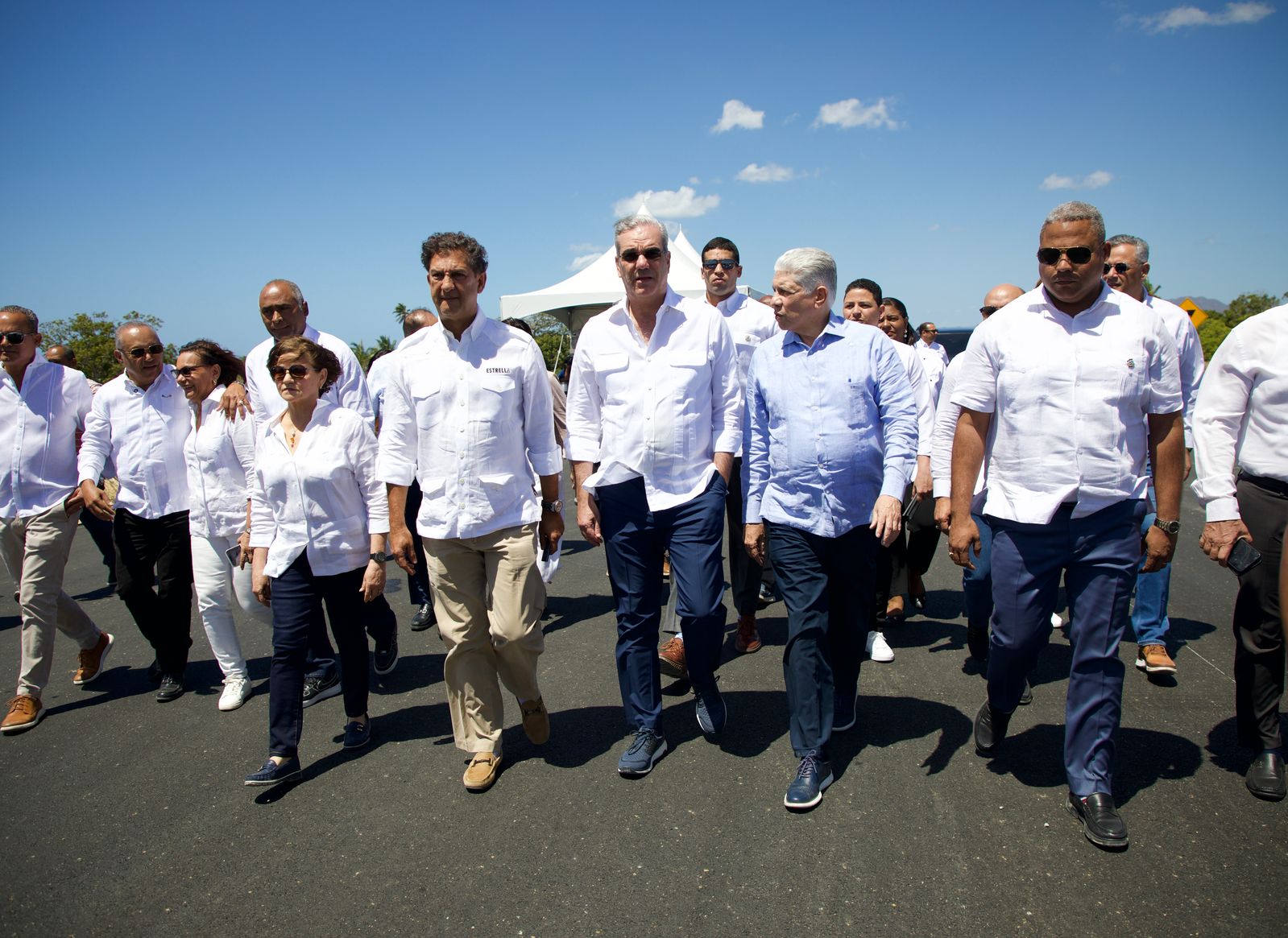 Presidente Abinader supervisa avances de la circunvalación de Baní, clave para el desarrollo del sur