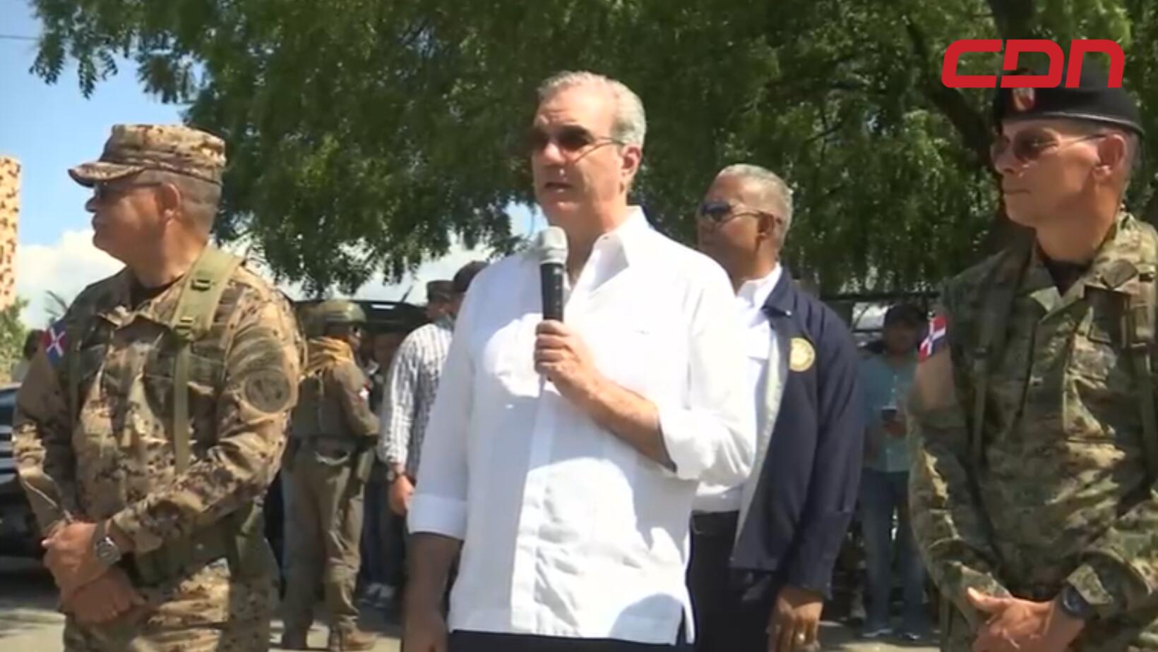 Presidente Abinader en recorrido por diversas provincias fronterizas