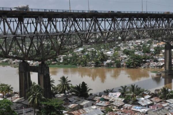 El MOPC informó al país que el Puente Francisco del Rosario Sánchez (conocido como Puente de la 17) es seguro para su uso.