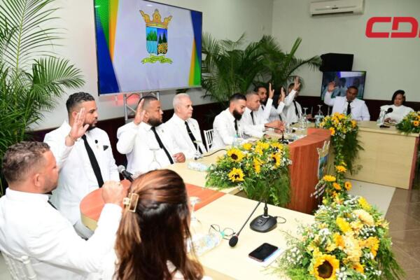 Roberto Ureña, elegido como nuevo presidente del Concejo de Regidores de Jarabacoa.
