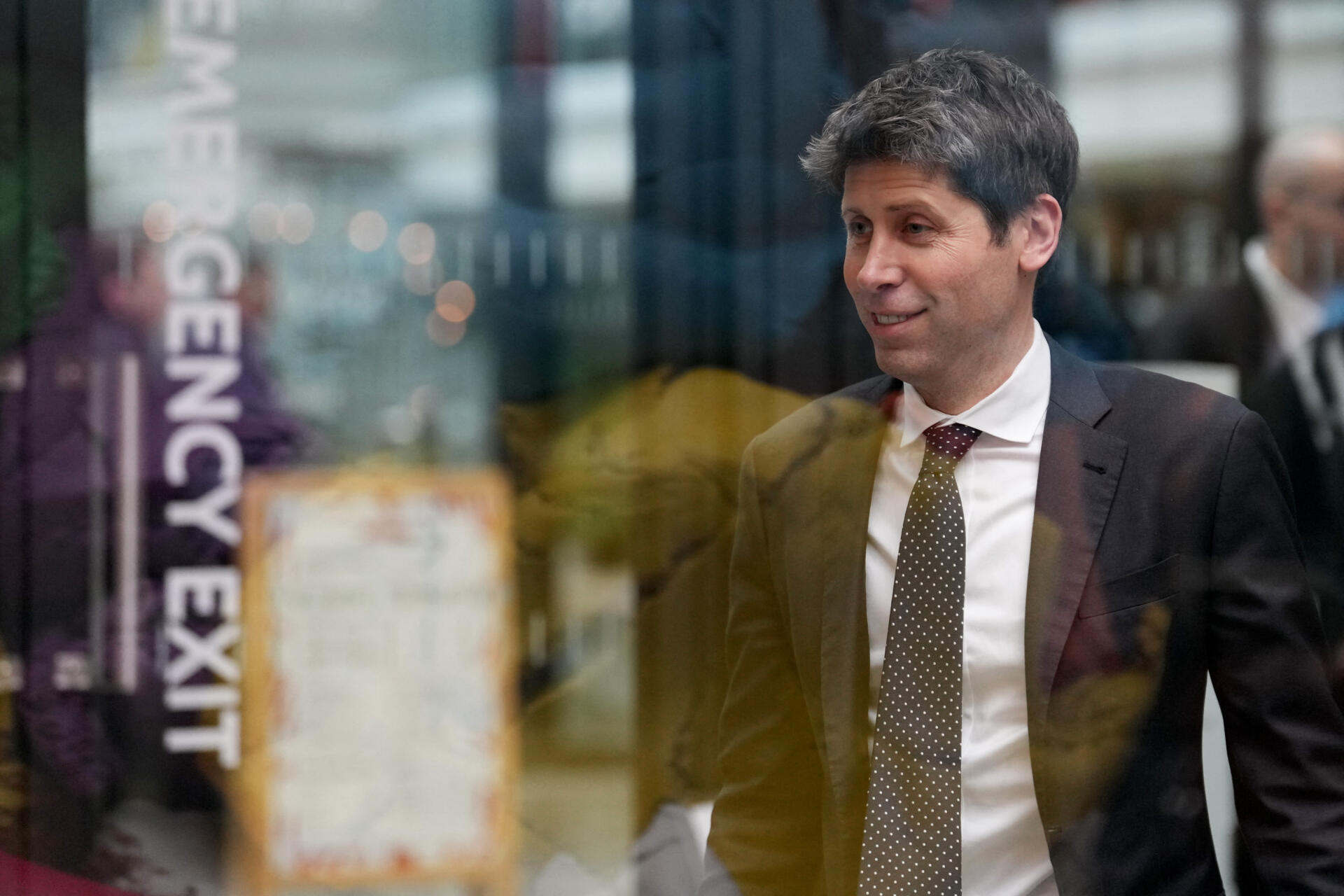 Nueva alianza entre ChatGPT y The Washington Post facilita el acceso a noticias