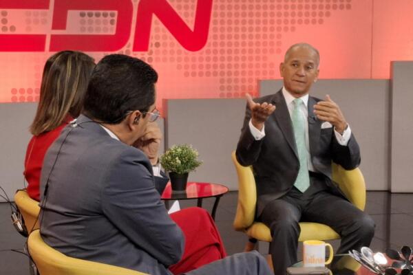 Sigfrido Pared Pérez, exministro de Defensa, aseguró que las pandillas haitianas no representan ninguna amenaza para la República Dominicana / foto: Danny Polanco