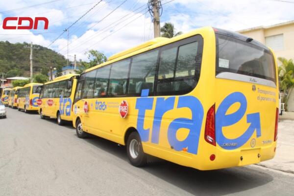 Autobuses escolares (Imagen de archivo)